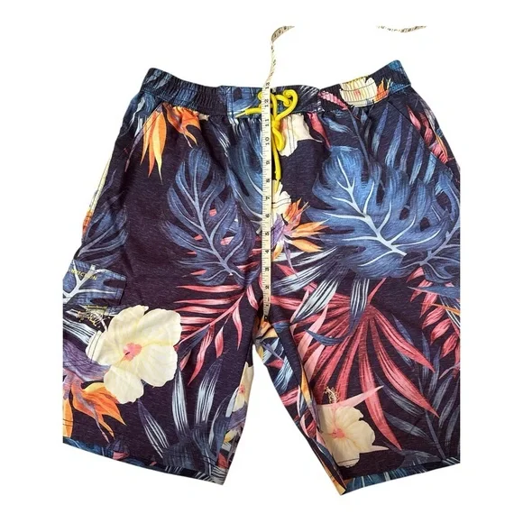 Banana Boat Men’s Swim Trunks with UPF 50 Protection - Picture 8 of 9